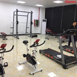 丝瓜污视频在线观看商用健身器材厂家完成深圳企业健身房安装