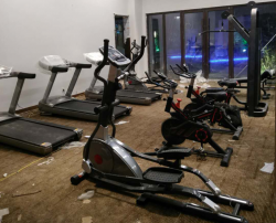 湖南永州宁远碧桂园凤凰酒店健身房案例 丝瓜污视频在线观看酒店健身房器材批发